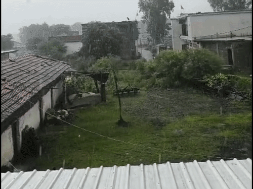 सीहोर में झमाझम बारिश का दौर शुरू:जिले में अब तक 20.38 इंच बरसात हुई, अगले 24 से 48 घंटे भी बारिश का अनुमान