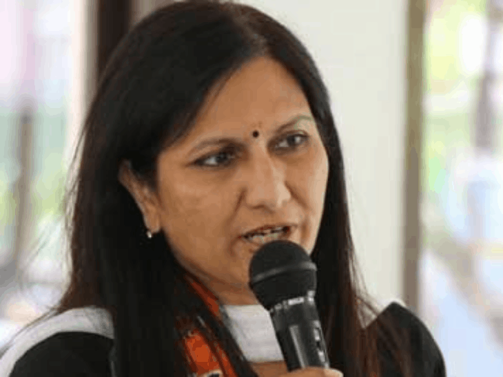सज्जन सिंह के घर जाना BJP नेताओं को पड़ा भारी:भाजपा अध्यक्ष ने 3 बड़े नेताओं को किया तलब, लगाई फटकार, अकाली दल ने भी सख्त कार्रवाई की उठाई मांग