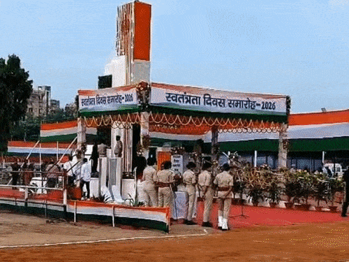 मुख्यमंत्री सम्राट चौधरी पहली बार गांधी मैदान में फहराएंगे तिरंगा:विधानसभा-पार्टी ऑफिस में भी होगा झंडोत्तोलन, ICCC कैमरा और ड्रोन से होगी निगरानी