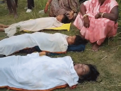 भागलपुर में रक्षाबंधन के दिन 3 बहनों की डूबकर मौत:राखी बांधने से पहले गंगा नहाने गई थीं, एक दूसरे को बचाने में तीनों डूबीं