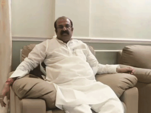 ‘अपराधियों से ज्यादा पुलिस का डर महसूस करते हैं लोग’:दरभंगा के मोनू आत्महत्या केस पर मंत्री का बयान, कहा- पुलिसकर्मी वसूली भी करते हैं