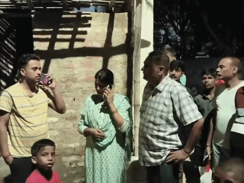 मुजफ्फरपुर में महिला कांस्टेबल से लूट के बाद फायरिंग:बाइक सवार बदमाशों ने गली में स्कूटी को घेरा, विरोध पर बुलेट दागते हुए भागे