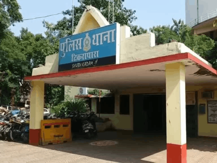 26 साल से रायपुर में छिपा बांग्लादेशी घुसपैठिया गिरफ्तार:मैकेनिक बनकर रह रहा था, पुलिस ने छापा मारकर पकड़ा; पांच साल की उम्र में आया था रायपुर