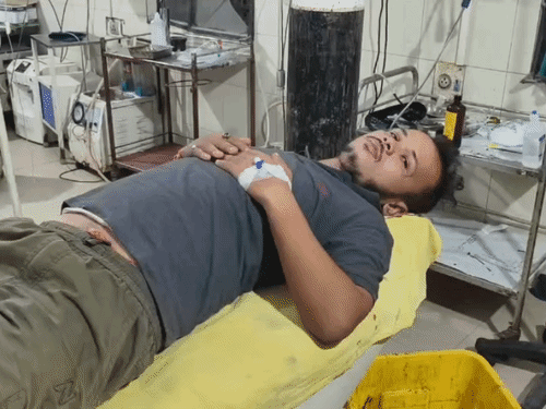 समस्तीपुर- किराना दुकानदार पर जानलेवा हमला:बाइक सवार बदमाशों ने मारी गोली, पैर में लगी बुलेट; दुकान बंद करके घर लौट रहे थे