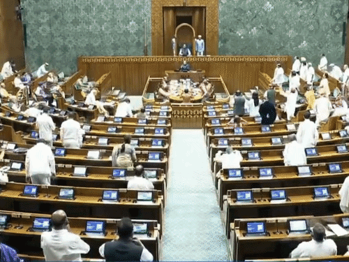 लोकसभा में आज 4 बिल आएंगे:शाह केरल का नाम बदलने वाला बिल पेश करेंगे; राज्यसभा में बैंकर्स बुक्स बिल पर चर्चा होगी