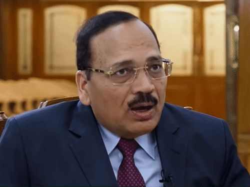 कॉकरोच विवाद, CJI बोले- मेरी टिप्पणी का गलत इस्तेमाल हुआ:युवाओं को भटकाने की कोशिश, अदालती कार्यवाही की क्लिप वायरल करने पर चिंता जताई