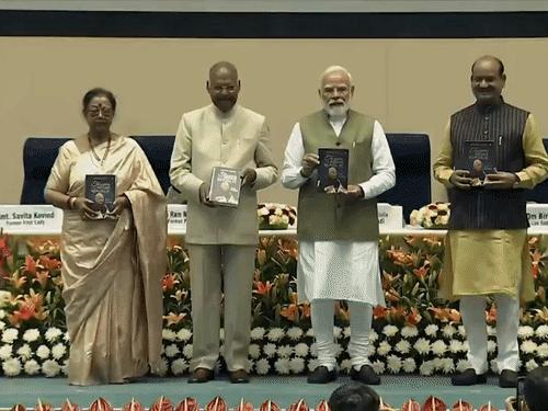 मोदी ने कहा- रील्स के दौर में शॉर्टकट न अपनाएं:जेनजी को दूसरों के संघर्षों से सीखना चाहिए; पूर्व राष्ट्रपति कोविंद की बायोग्राफी लॉन्च की