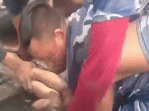 नेपाल बाढ़ में मौत को मात देने की 3 कहानियां:टी-ब्रेक ने भारतीयों को बचाया, शिक्षक की समझदारी से बची 1600 बच्चों की जान