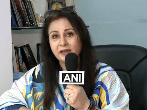CINTAA विवाद पर अध्यक्ष पूनम ढिल्लों ने रिएक्शन दिया:आरोपों को बेहद आपत्तिजनक बताया, 8 एग्जीक्यूटिव सदस्यों ने दिया इस्तीफा था