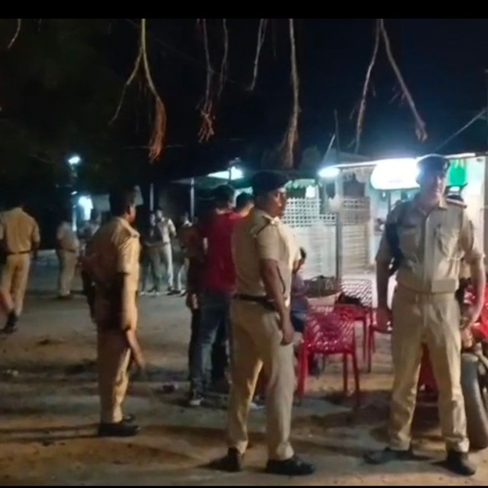 पूर्णिया में डीएम-एसपी आवास के पास गोलीबारी:अज्ञात बदमाशों ने 2 राउंड फायरिंग की, कोई हताहत नहीं; CCTV खंगाल रही पुलिस