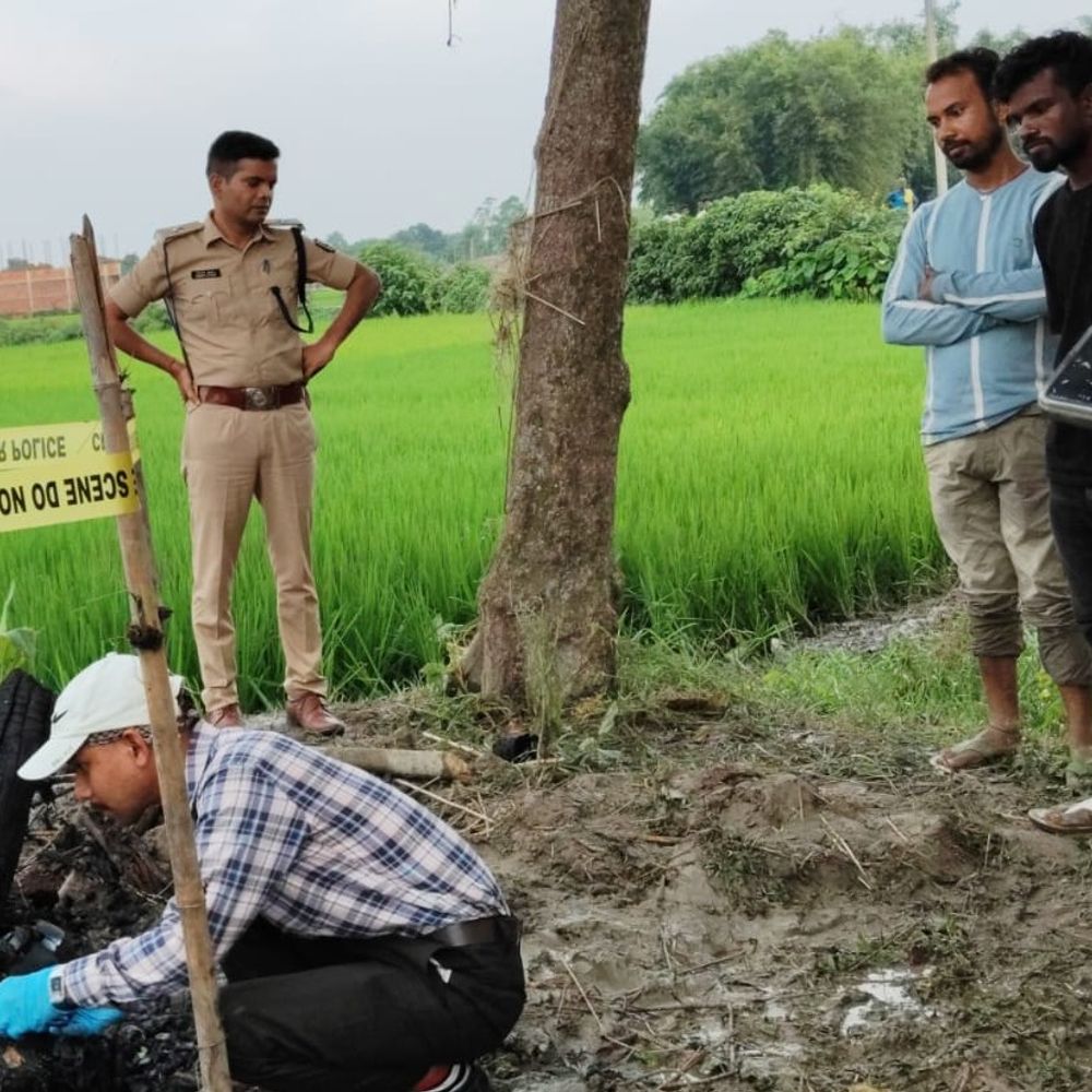 सुपौल पुलिस ने विवाहिता का अधजला शव किया बरामद:शमशान घाट से ससुराल वाले हुए फरार, परिजन ने हत्या का लगाया आरोप
