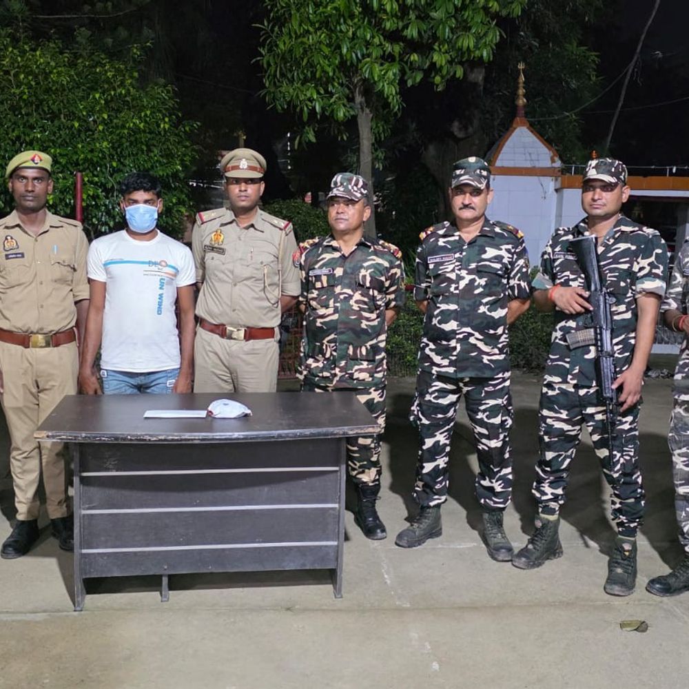 भारत-नेपाल सीमा पर 50 लाख की स्मैक बरामद:रुपईडीहा पुलिस-SSB ने तस्कर को दबोचा, बाइक और मोबाइल जब्त