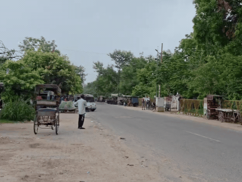 आगरा में बादलों की आवाजाही, बारिश के आसार:उमसभरी गर्मी से बरकरार, कल भी ऐसा ही रहेगा मौसम
