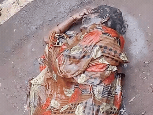 रातभर नाले में पड़ी रही बुजुर्ग महिला, मौत:आगरा के थाना हरीपर्वत क्षेत्र में हादसा, घर में अकेली थी