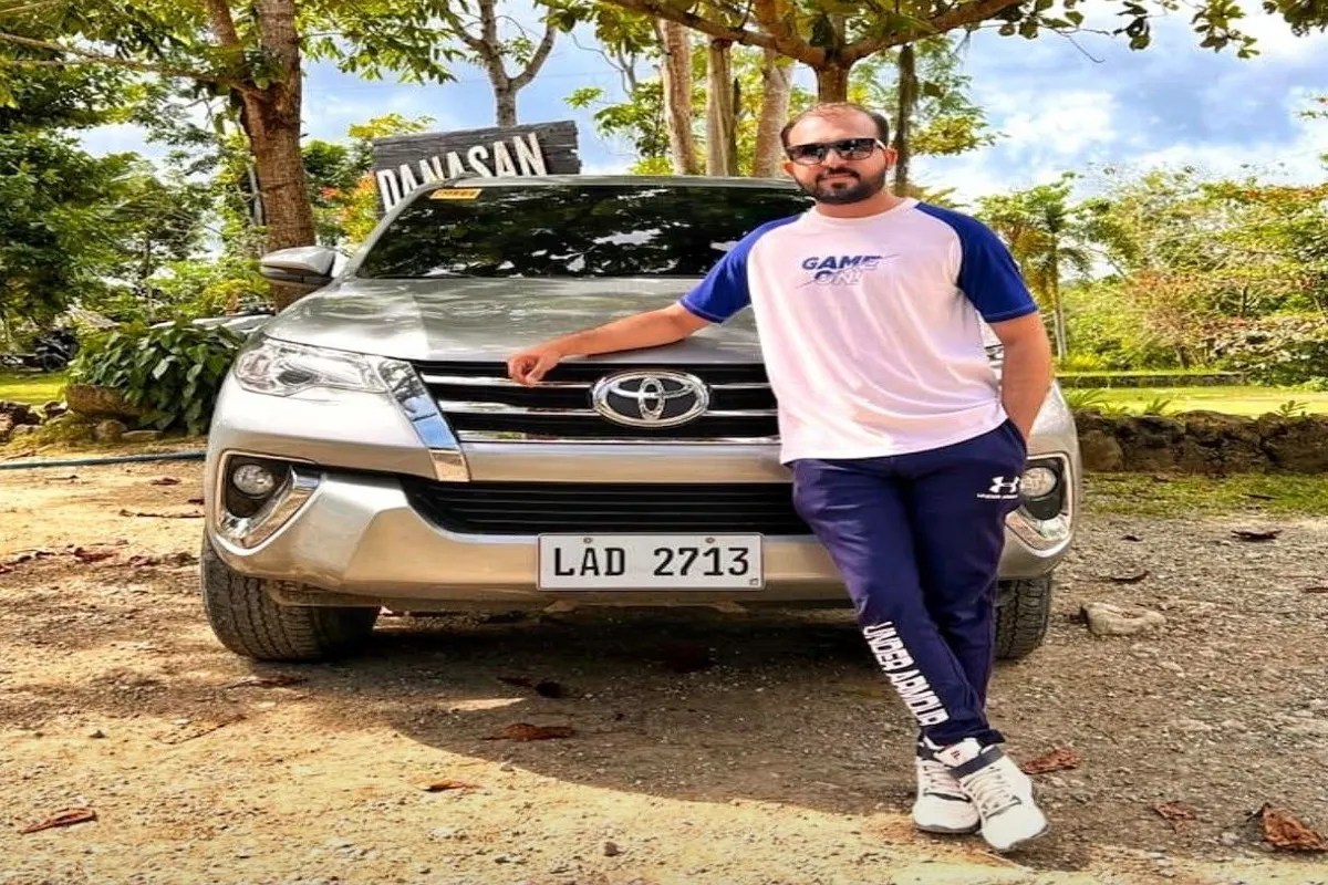 रेजिडेंट डॉक्टर डॉ. हर्ष का मोडासा में अंतिम संस्कार, इकलौते बेटे की मौत से परिवार बेसुध
