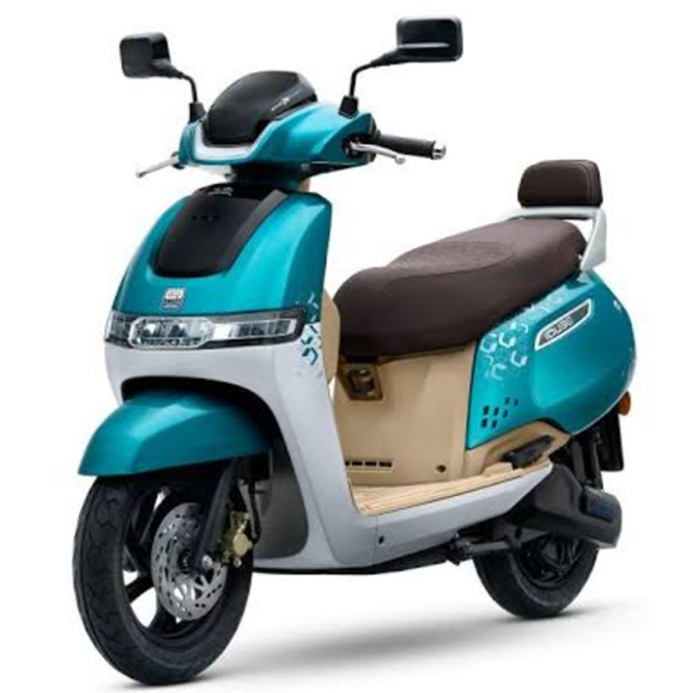 TVS iQube का ‘मिलियन-R’ स्पेशल एडिशन ₹1.40 लाख में लॉन्च:145km रेंज और ज्यादा स्टोरेज मिलेगा, 10 लाख ग्राहकों का माइलस्टोन पार करने पर उतारी नई रेंज
