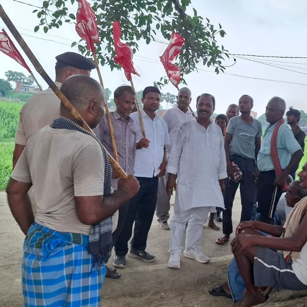 जिला सचिव बोले-‘नल-जल योजना लगभग विफल’:’बदलाव जरूरी है’ नारे के साथ प्रदर्शन,शेखपुरा में CPI पदयात्रा का 9वां दिन