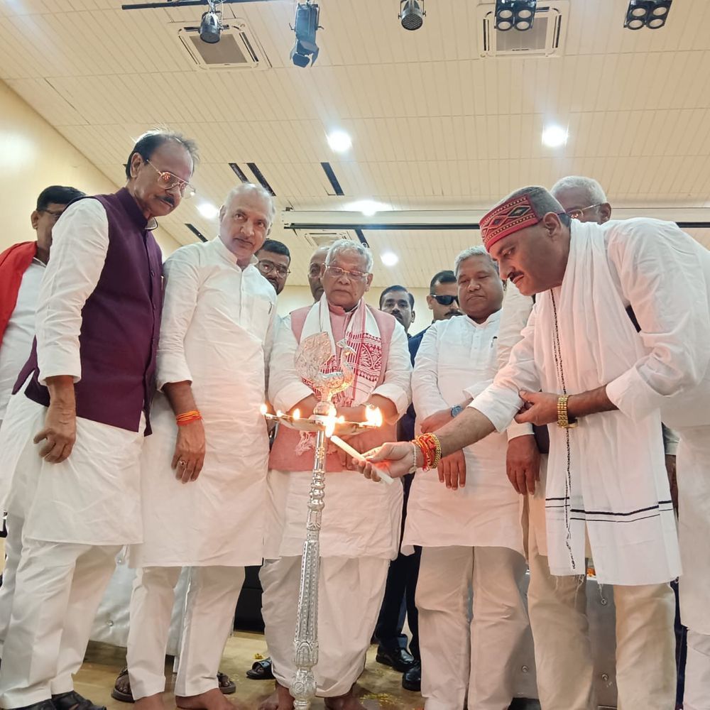 चिराग की इस्तीफे की मांग पर जीतनराम मांझी का पलटवार:बोले- आरक्षण के लाभ के बंटवारे पर पीछे नहीं हटेंगे, लंबे समय से वंचितों को अवसर मिलना जरूरी