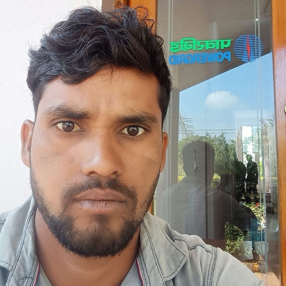दुबई में फंसा गिरिडीह के बगोदर का रामेश्वर:5 दिन से परिवार से संपर्क नहीं, कर्ज लेकर कमाने गया था, सरकार से मदद की गुहार
