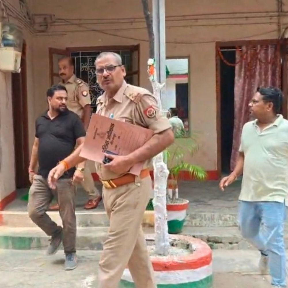समस्तीपुर से मवेशी तस्करी के आरोप में दो गिरफ्तार:यूपी पुलिस की टीम गिरफ्तारी के लिए आई थी, मिर्जापुर में दोनों के खिलाफ मामला है दर्ज
