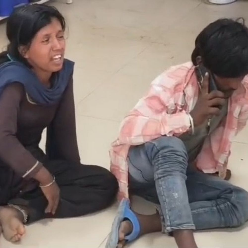 कोचिंग से लौटीं 3 छात्राएं बीमार, दो की मौत:एक की हालत गंभीर; परिजनों ने पोस्टमार्टम से किया इनकार