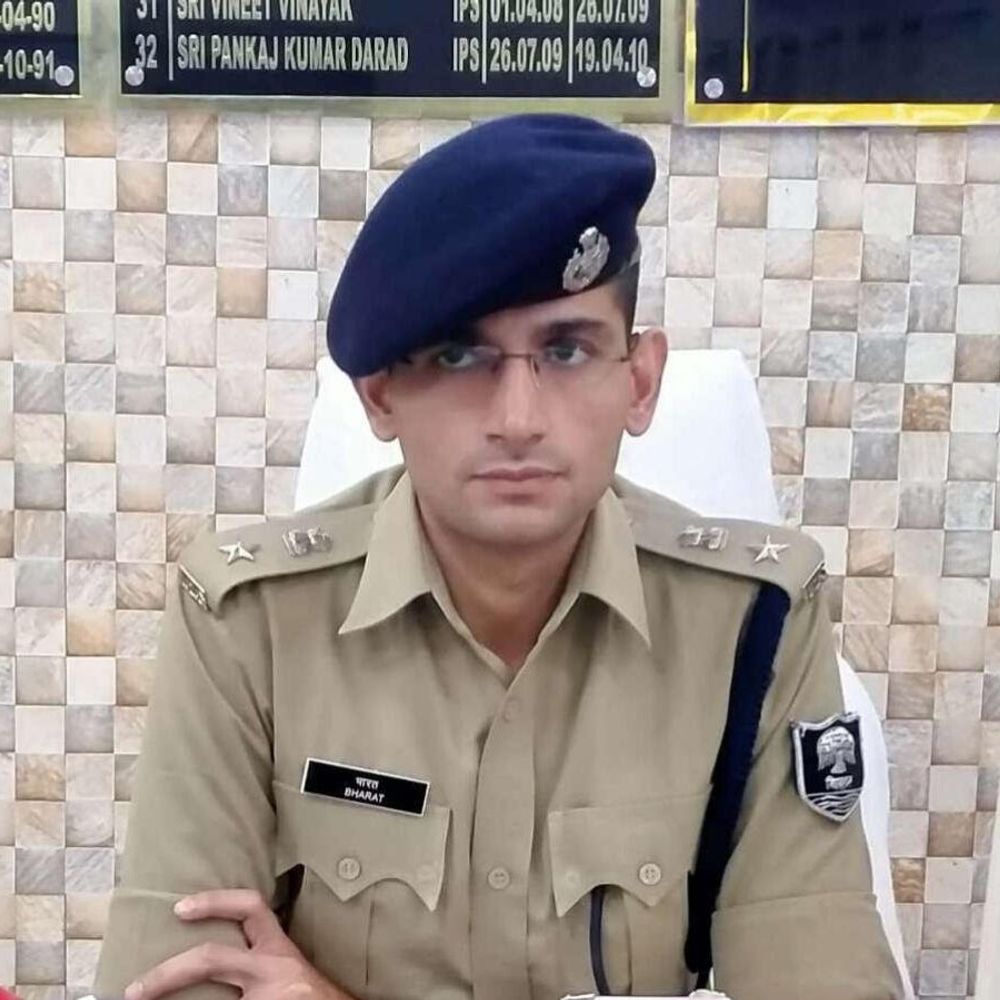 भारत सोनी बने सीवान के 42वें एसपी:अपराधियों और जमीन माफिया पर एक्शन की तैयारी