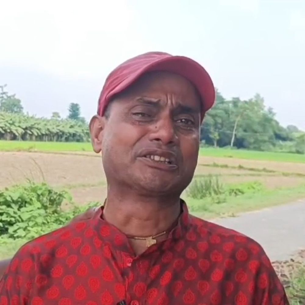 ग्रामीण बोला-‘रिची पांडेय जैसा अधिकारी अब तक नहीं आया’:सीतामढ़ी DM के तबादले पर रोए, कहा-‘व्हाट्सएप पर भी कार्रवाई कराई’