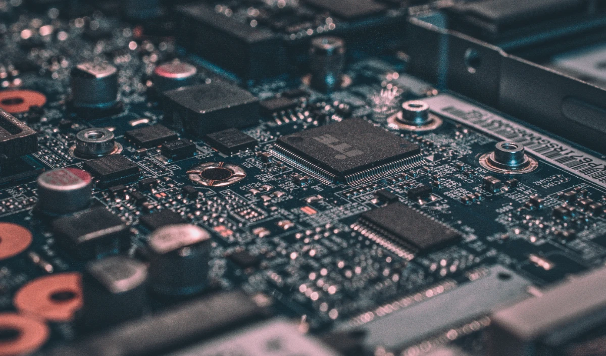 Electronics Export में 57% की रिकॉर्ड उछाल, लेकिन China और Taiwan पर निर्भरता अब भी बड़ी Challenge