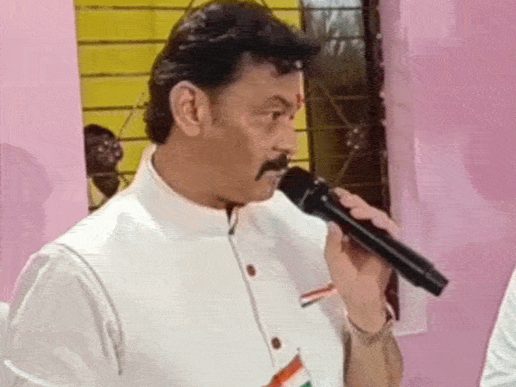 दो बोरी सीमेंट मांग लेते हो, रेत चुरा लेते हो:MLA संजय पाठक पार्षदों से बोले- ‘मरे हुए लोगों का पैसा मत खाओ’