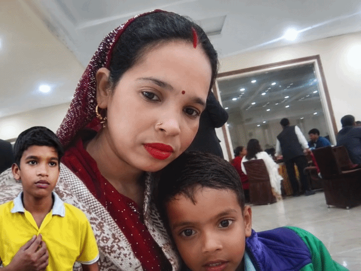 जालंधर डबल मर्डर- मां से खाना नहीं खा पाए बच्चे:मर्डर से पहले पत्नी पीटी, सिर पर जग मारा; छुड़ाने आए पिता को चाकू से चीरा
