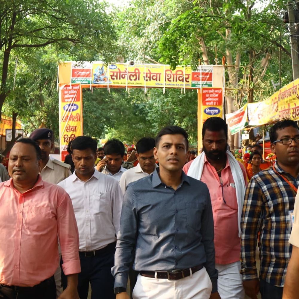 ‘लापरवाही पर सेवा शिविरों को ब्लैकलिस्ट करें’:DM ने कांवरिया पथ का निरीक्षण किया, कहा-‘साफ-सफाई और पेयजल आपूर्ति समय पर हो’