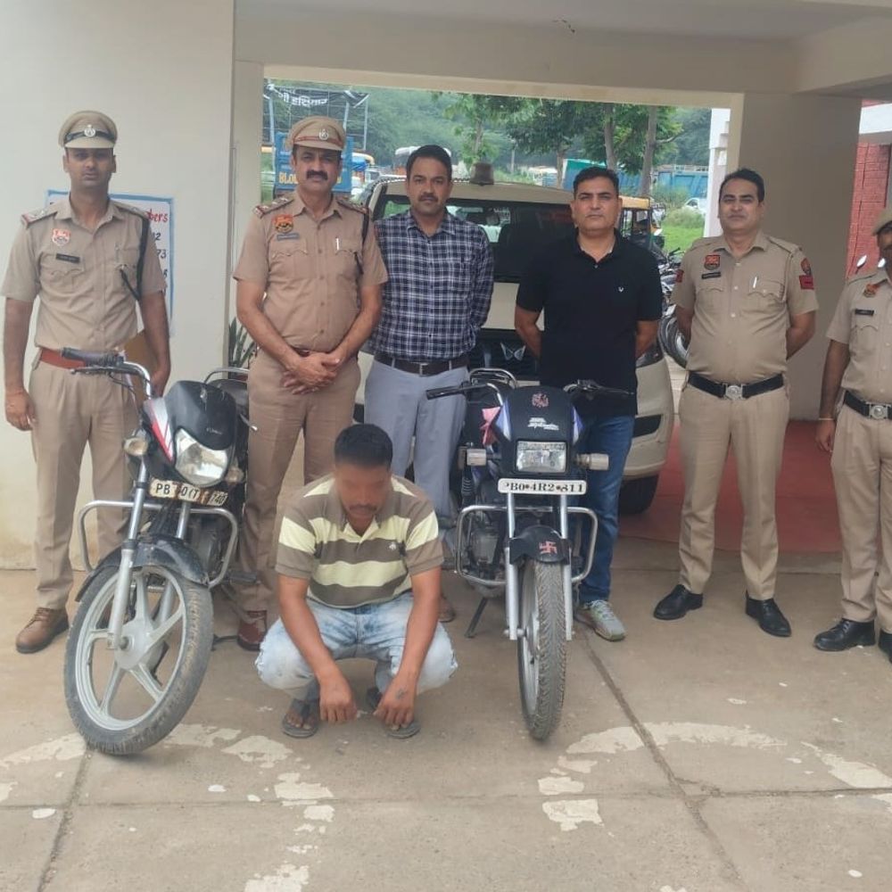 पंचकूला में 48 घंटे में वाहन चोर गिरफ्तार:चोरी की 2 बाइक बरामद; बेचने की फिराक में था आरोपी