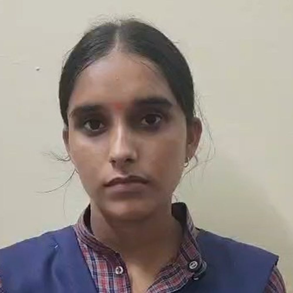 19 साल की छात्रा की मार्कशीट में जन्मतिथि 1970:हाईस्कूल की मार्कशीट में गलती, इंटर का फॉर्म भरने में आ रही दिक्कत