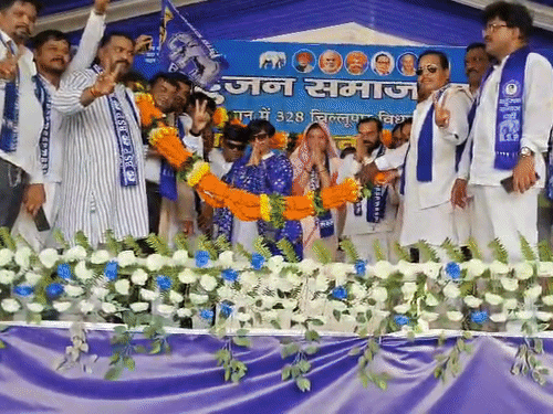 बसपा ने चिल्लूपार से जिन्हें प्रत्याशी बनाया, उन्हें जानिए:ससुर के खिलाफ चुनाव लड़ीं, टिकट नहीं मिली तो परिवार भाजपा का साथ छोड़ा