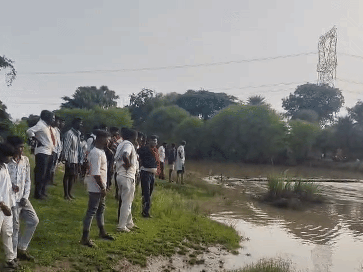 औरंगाबाद में दो बेटियों समेत मां केशहर नदी में गिरी:ग्रामीणों ने दो को बचाया, एक लड़की तेज धार में बही; SDRF को दी सूचना