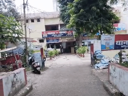 प्ले स्कूल में 3 साल की बच्ची से गंदी हरकत:प्रयागराज में डांस सिखाने वाला किशोर हिरासत में, पुलिस पूछताछ में जुटी