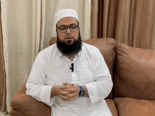 बुर्का पहनकर युवतियों के डांस पर नाराज हुए मौलाना:कारी इसहाक गोरा बोले-धार्मिक पहचान को मनोरंजन का हिस्सा बनाना शर्मनाक, पूछा-कौन हैं ये युवतियां और कार्यक्रम का आयोजक कौन?