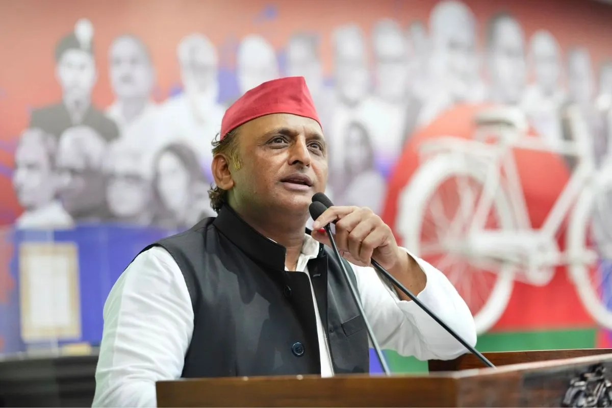 अखिलेश यादव की नई रणनीति, शिक्षक दिवस पर 26 हजार बंद स्कूलों में पहुंचेंगे सपा कार्यकर्ता, जानिए क्या है पूरा प्लान
