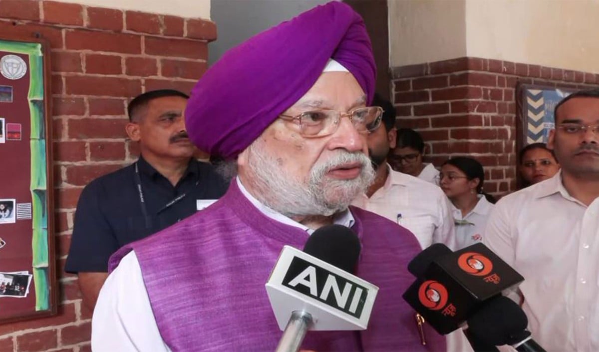 2 Trillion से 4 Trillion Economy तक का सफर, Hardeep Singh Puri बोले- ‘Sports Ecosystem’ में आ रही बड़ी क्रांति