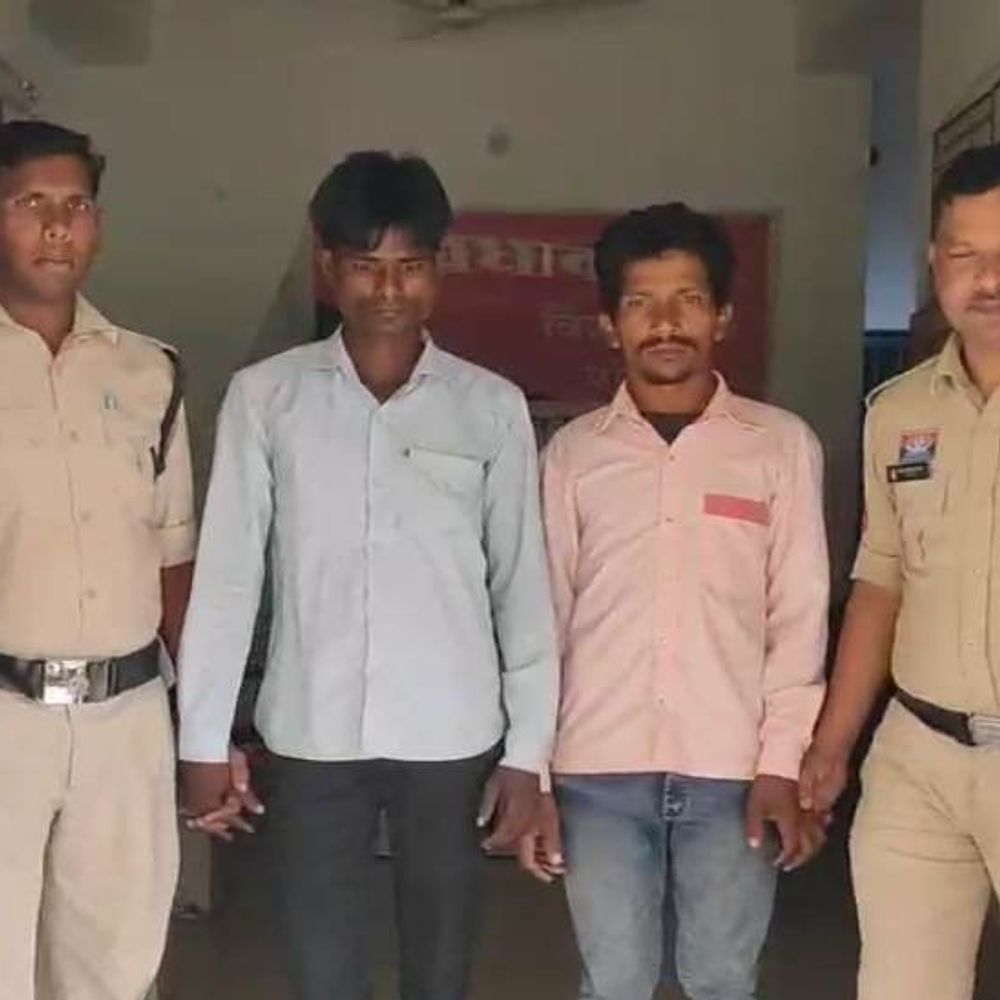 बलरामपुर में पशु क्रूरता…2 आरोपी गिरफ्तार:5 भैंसों को उत्तर प्रदेश के बूचड़खाने ले जाने का आरोप, वारदात के समय से थे फरार