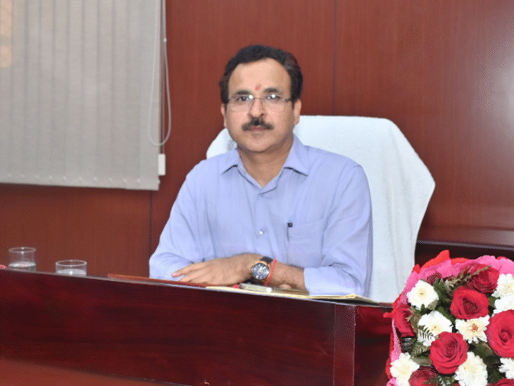 हिसार जीजेयू के वीसी प्रो. नरसीराम बिश्नोई रिलीव:सीडीएलयू के कुलपति डॉ. विजय कुमार को नए नियुक्ति तक मिला अतिरिक्त कार्यभार