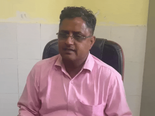 बेरोजगारी-भत्ते में हाजिरी लगाने की रिश्वत मांगता था नर्सिंग ऑफिसर:हर महीने 500 रुपए तय कर रखे थे, 1000 लेते ACB ने ट्रैप किया