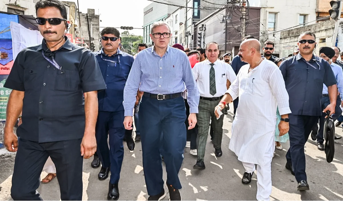 US Ambassador Sergio Gor के Kashmir दौरे को लेकर बढ़ी हलचल, CM Omar Abdullah बोले उनसे सारी बात करूँगा लेकिन…