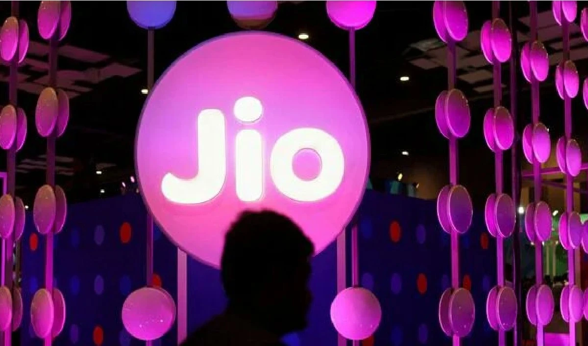 रिलायंस जियो का बड़ा धमाका, Jio Prime Membership से एक साल के लिए लॉक होंगे Tariff Plans और रिचार्ज रेट