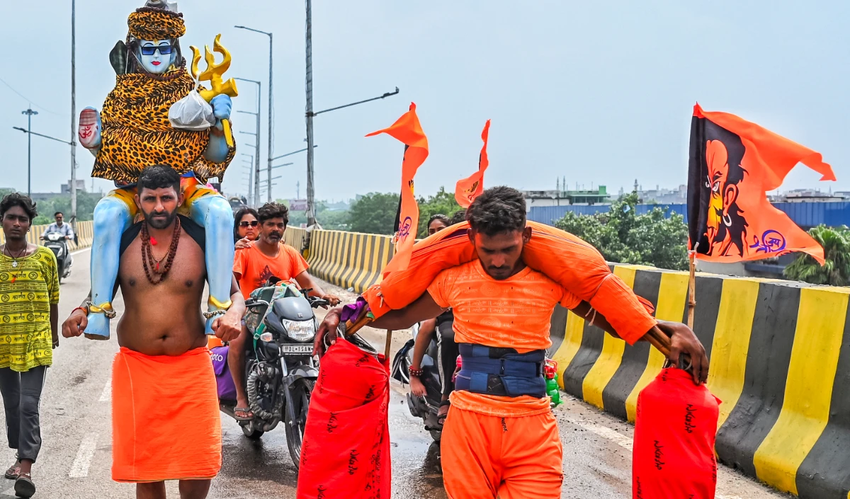Kanwar Yatra 2026: शाही पनीर से Pizza तक, बिना प्याज-लहसुन वाले Modern Menu का बढ़ा क्रेज