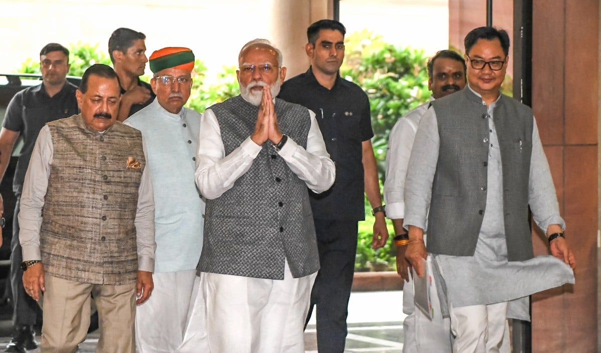 संसद के एक और सत्र की हलचल! संसदीय कार्य मंत्री किरेन रिजिजू बोले- ‘सत्रावसान नहीं हुआ, सरकार जब चाहे बुला सकती है बैठक’