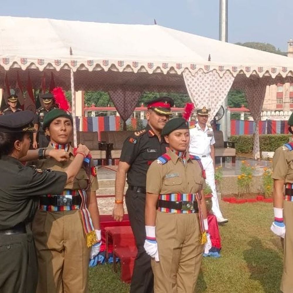 ग्वालियर NCC OTA में दीक्षांत समारोह:45 दिन की ट्रेनिंग पूरी कर 129 महिला अफसरों को मिली रैंक; राजस्थान की शिखा सिंह को गोल्ड