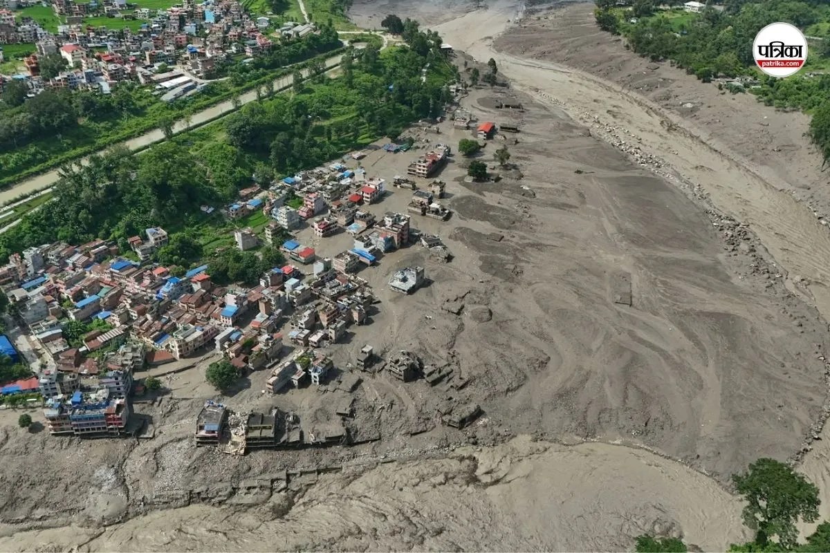 ‘एक तस्वीर में आबाद था बॉर्डर, दूसरी में दिखा सिर्फ मलबा’, नेपाल-चीन सीमा पर बाढ़ ने मचाई तबाही