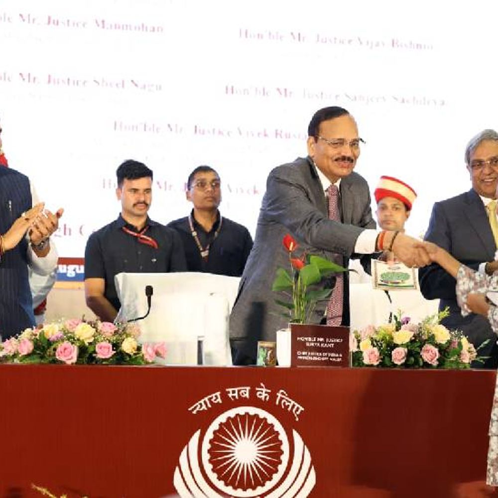 न्याय की राह में भाषा और दिव्यांगता नहीं बनेगी बाधा:ब्रेल लिपि में मिलेगी कानूनी जानकारी; इंदौर कॉन्फ्रेंस में दिव्यांगों के लिए समावेशी न्याय का मॉडल