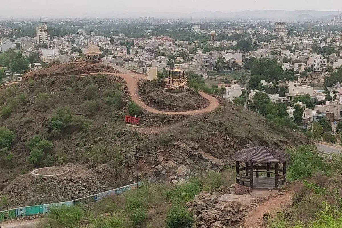 Alwar: जयपुर में अटकी अलवर स्मार्ट सिटी योजना, नहीं मिली मंजूरी